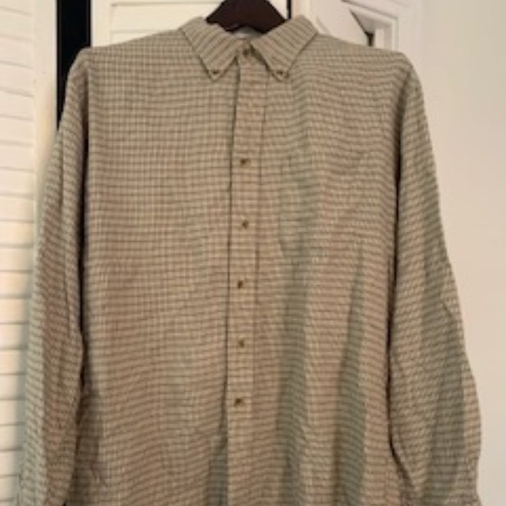 Men's L.L. Bean Button Down shirt